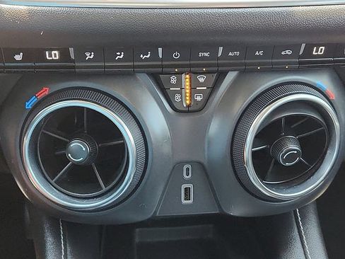 Certified 2023 Chevrolet Blazer LT w/ Convenience Package FWD image 19