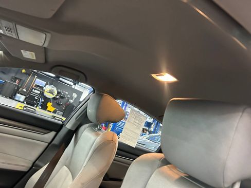 Used 2018 Honda Accord LX image 24