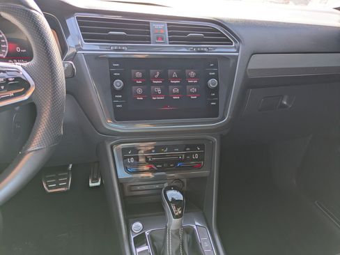 Used 2024 Volkswagen Tiguan SE R-Line AWD/4WD image 25