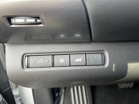 New 2026 Nissan Pathfinder SL w/ SL Premium Package AWD/4WD image 19