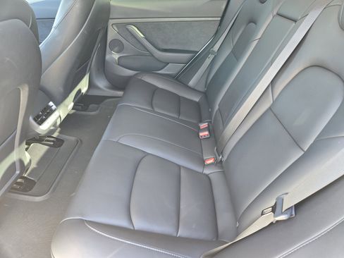 Used 2023 Tesla Model 3 Standard Range image 31
