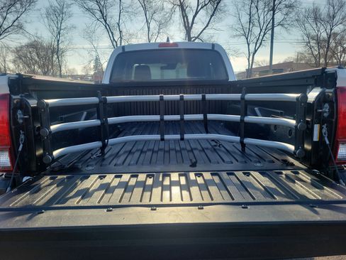 Used 2022 Toyota Tacoma SR image 8