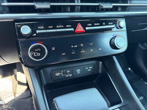 Certified 2026 Hyundai Santa Cruz SEL AWD/4WD image 16