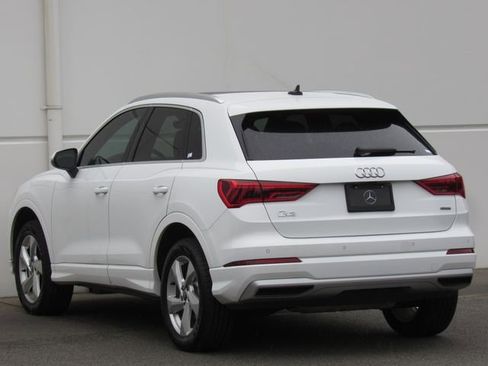 Used 2022 Audi Q3 2.0T Premium w/ Convenience Package AWD/4WD image 5