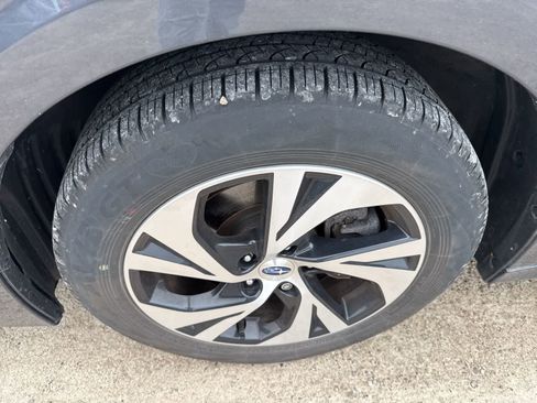 Used 2024 Subaru Legacy Premium AWD/4WD image 6