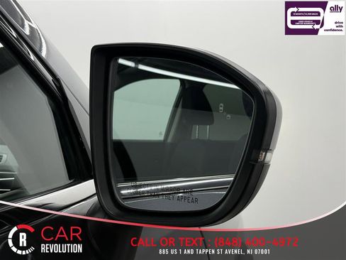 Used 2025 Nissan Pathfinder SV AWD/4WD image 46
