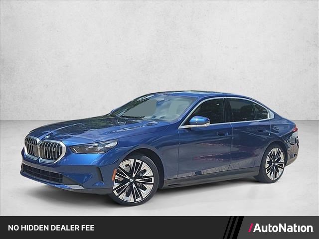 Used 2026 BMW i5 eDrive40 w/ Premium Package RWD image 1