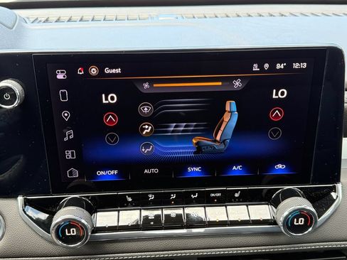 New 2026 Chevrolet Colorado LT w/ LT Convenience Package AWD/4WD image 17