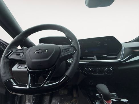 New 2026 Chevrolet Trax RS w/ Sunroof Package FWD image 10