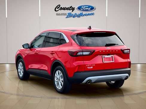 Used 2024 Ford Escape Active w/ Cold Weather Package FWD image 23