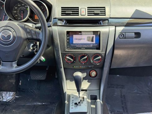 Used 2006 MAZDA MAZDA3 i Touring image 20