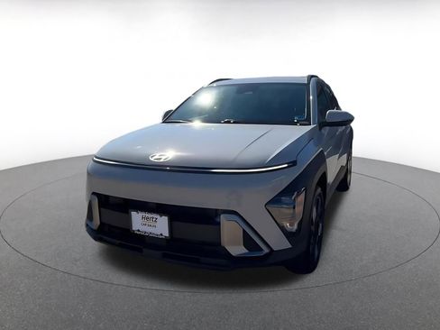 Used 2025 Hyundai Kona SEL image 7