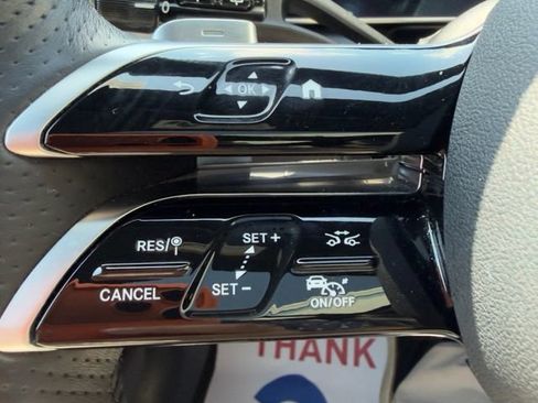 Used 2023 Mercedes-Benz GLC 300 4MATIC image 24