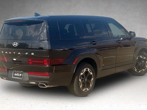 Used 2025 Hyundai Santa Fe SE FWD image 20