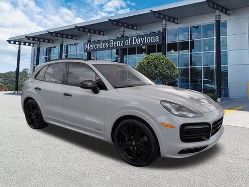 Used 2021 Porsche Cayenne GTS AWD/4WD image 2