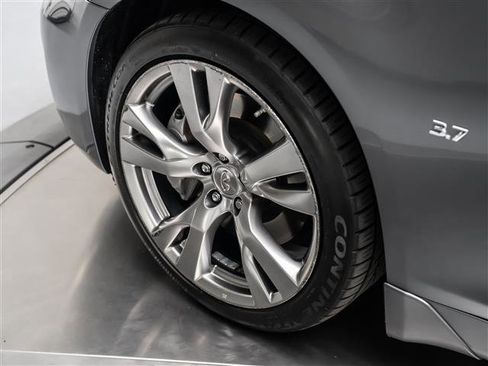 Used 2018 INFINITI Q70 L 3.7 image 12