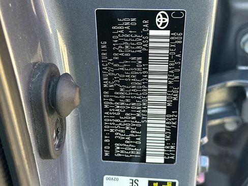Used 2024 Toyota Corolla LE FWD image 21