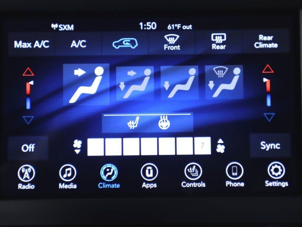Used 2021 Chrysler Voyager LX w/ Cold Weather Group FWD image 19