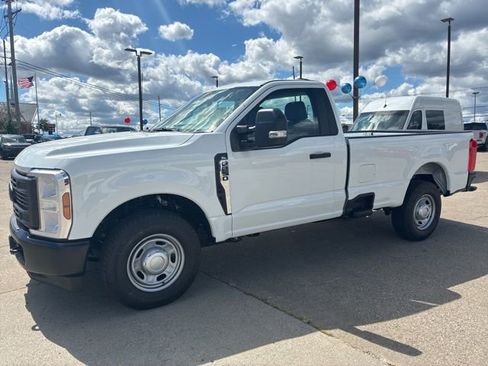 New 2026 Ford F250 XL image 3