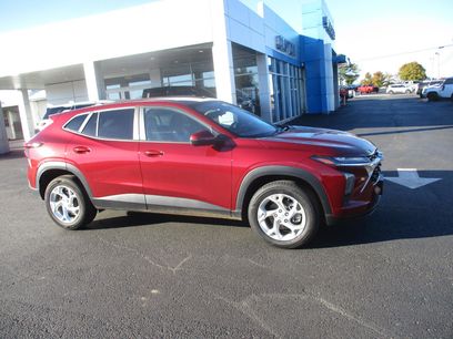 Used 2024 Chevrolet Trax LS w/ LS Convenience Package