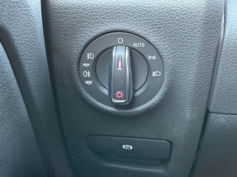 Used 2015 Audi Q7 3.0T S line Prestige w/ 21" S Line Plus Package image 37