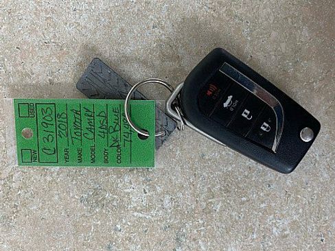 Used 2018 Toyota Camry LE image 29