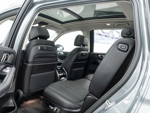 Used 2026 BMW X7 xDrive40i AWD/4WD image 14