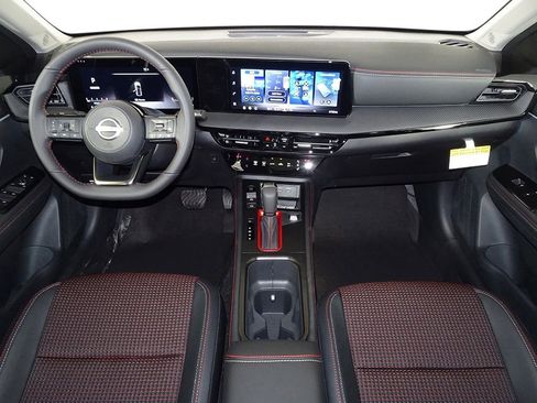 New 2026 Nissan Kicks SR w/ SR Premium Package image 12