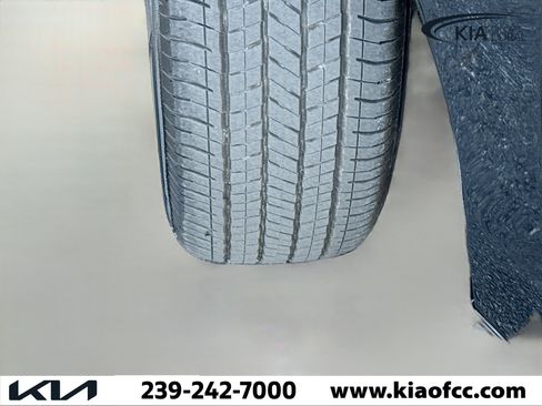 Used 2025 Toyota Sienna LE image 43