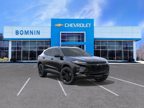 New 2026 Chevrolet Trax ACTIV w/ Driver Confidence Package image 2