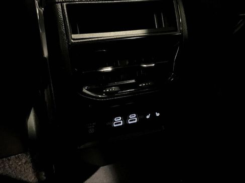 Used 2022 Jeep Grand Cherokee Limited 4xe image 10