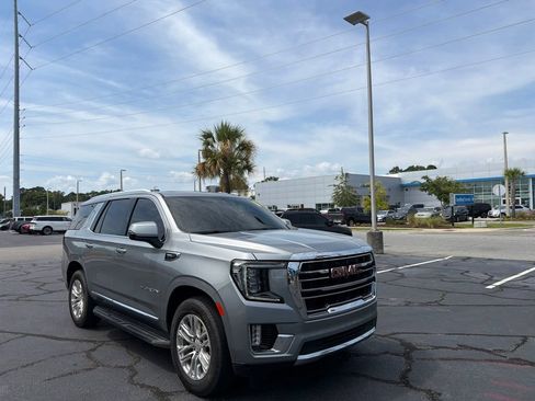 Used 2024 GMC Yukon SLT w/ SLT Premium Package RWD image 1