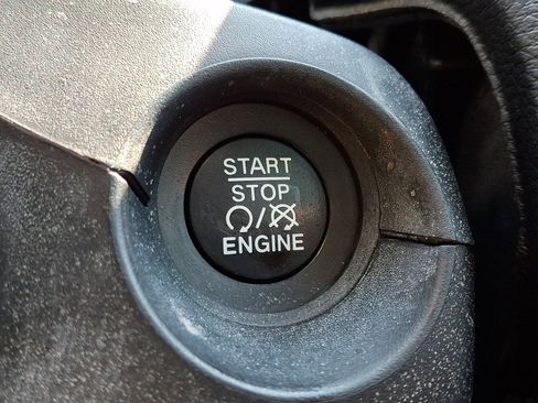 Used 2021 Jeep Compass Latitude image 22