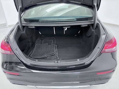 Used 2021 Mercedes-Benz E 350 4MATIC Sedan image 23
