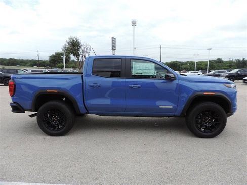 New 2025 GMC Canyon Elevation w/ Convenience Package image 4