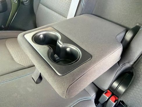 Used 2022 Jeep Wrangler Unlimited Rubicon 4xe AWD/4WD image 36