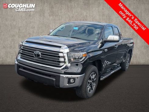 Used 2020 Toyota Tundra Limited w/ Limited Premium Package AWD/4WD image 3