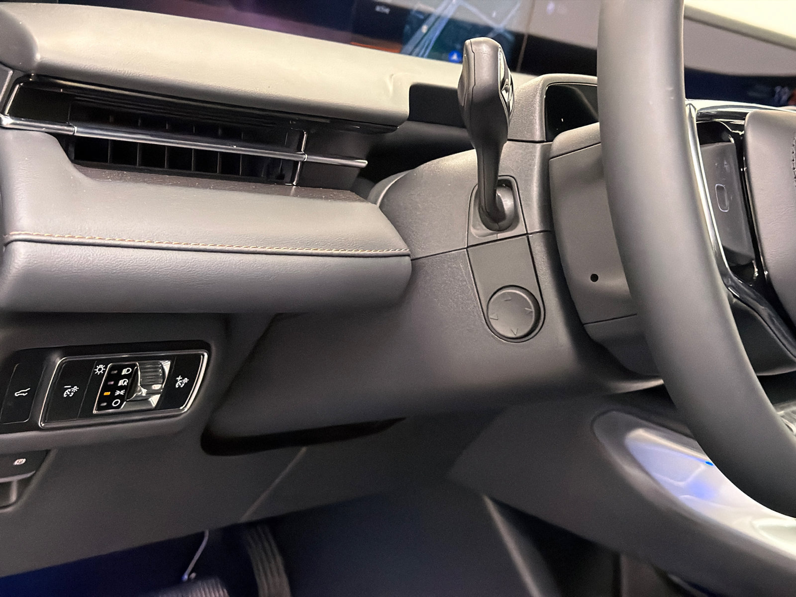 New 2026 Lincoln Nautilus Premier AWD/4WD image 18