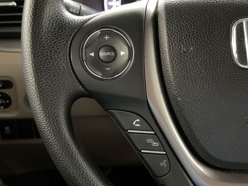 Certified 2017 Honda Pilot LX image 16