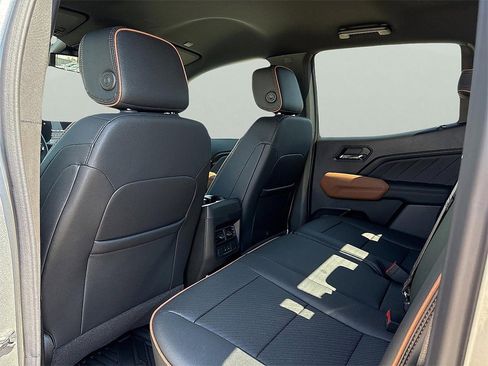 Used 2026 GMC Canyon AT4 w/ AT4 Premium Package image 10