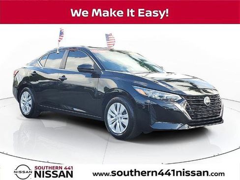 Certified 2025 Nissan Sentra S FWD image 1