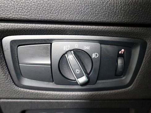 Used 2018 BMW M2 image 19