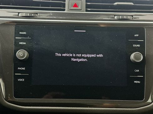 Used 2024 Volkswagen Tiguan S image 21