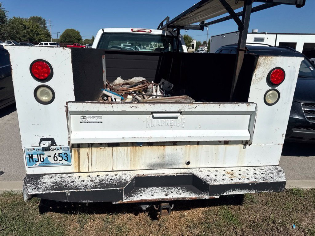 Used 2005 Chevrolet Silverado 2500 W/T w/ Skid Plate Package AWD/4WD image 5