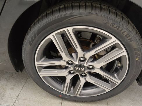 Used 2019 Kia Forte S image 31