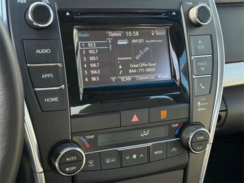 Used 2015 Toyota Camry XSE image 14