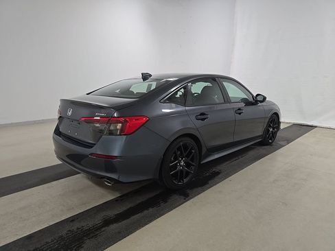 Used 2023 Honda Civic Sport image 3