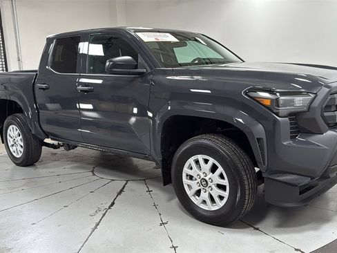 Certified 2024 Toyota Tacoma SR image 3