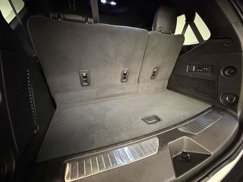 Certified 2022 GMC Yukon AT4 w/ Technology Package image 15