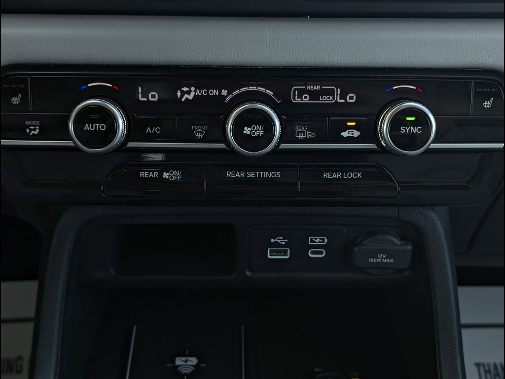 Used 2025 Honda Pilot EX-L image 33